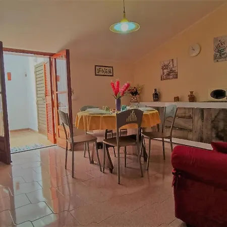 Casa Aurorarosa تروبيا